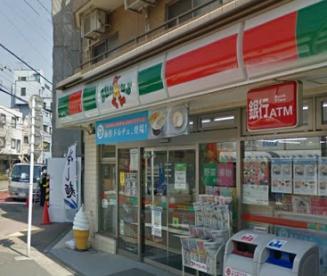 ヴィア・ソレッラ 【コンビニエンスストア】サンクス南烏山店まで180ｍ