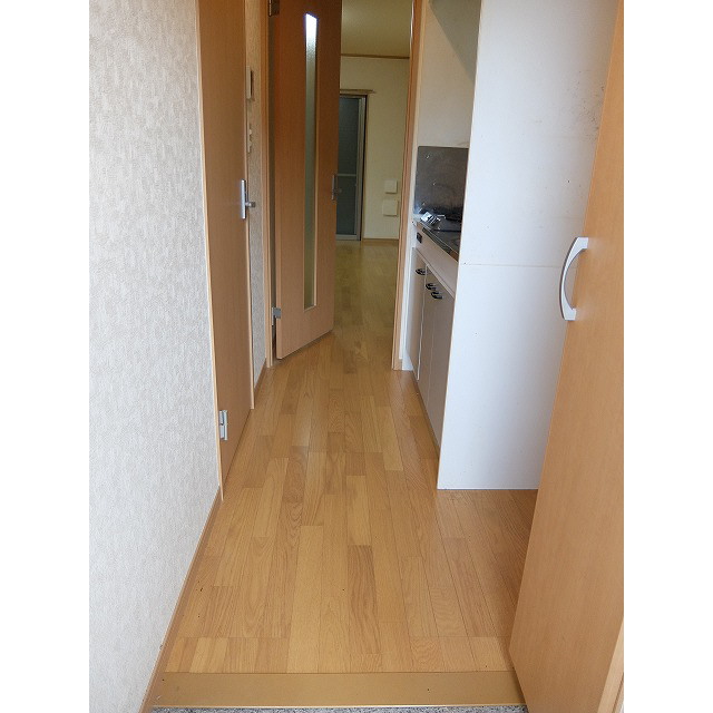 アムール ラ ペ202号室 内観