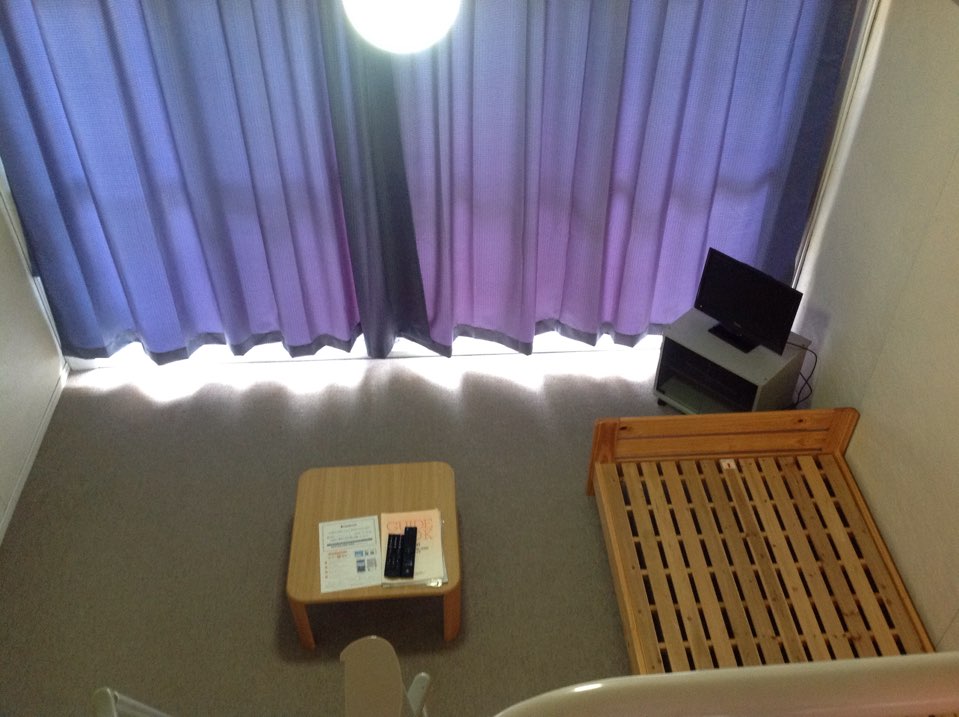 レオパレスメイプルⅢ 寝室