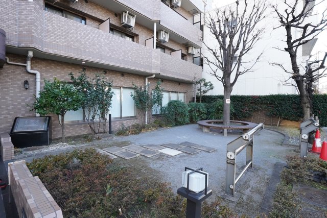 ライオンズプラザ本蓮沼5階 エントランス