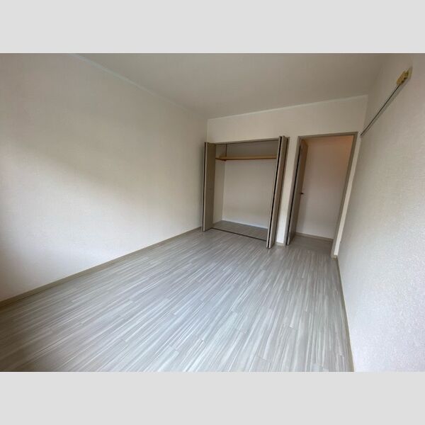 トルペプラザ101号室 洋室