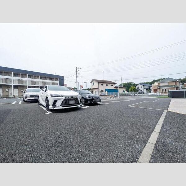 コンフォート プラス・T106号室 駐車場