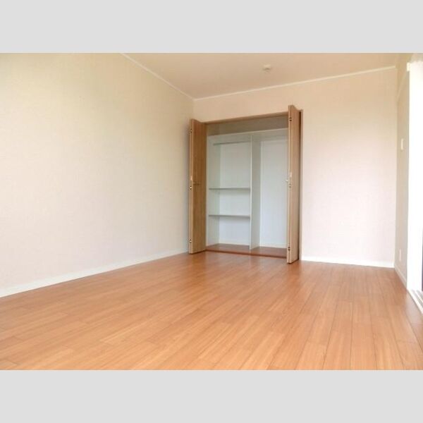 ヴェルメゾンおゆみ野　B202号室 洋室