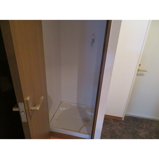 モノリス・ワン0104号室 室内洗濯機置き場