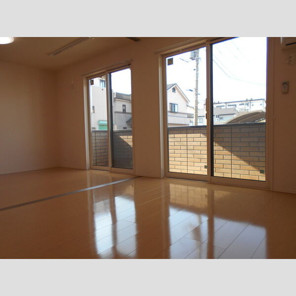 アプリコットガーデン　C リビング