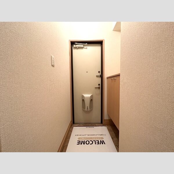 メゾン義101号室 玄関