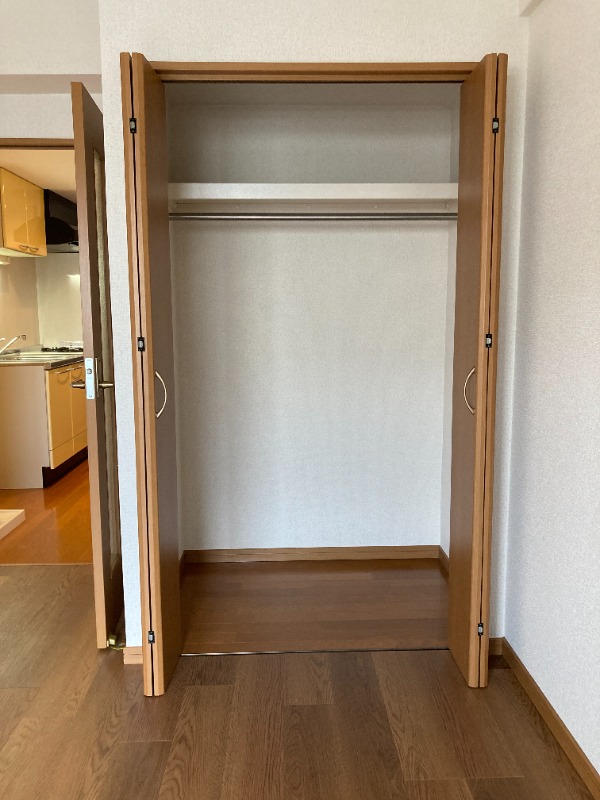 メゾンドエクレール 収納