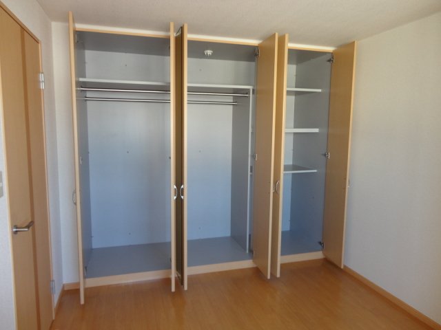 サクラスクェア203号室 クローゼット