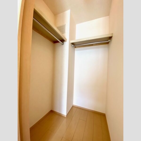 ウィステリアⅡ 202号室　ウォークインクローゼット