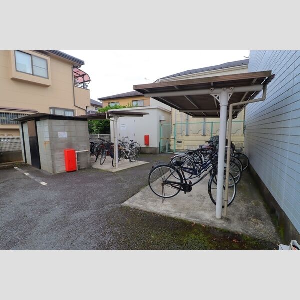 グリーンパークマルオカ203号室 駐輪場