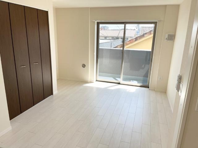 ゼフィール 洋室