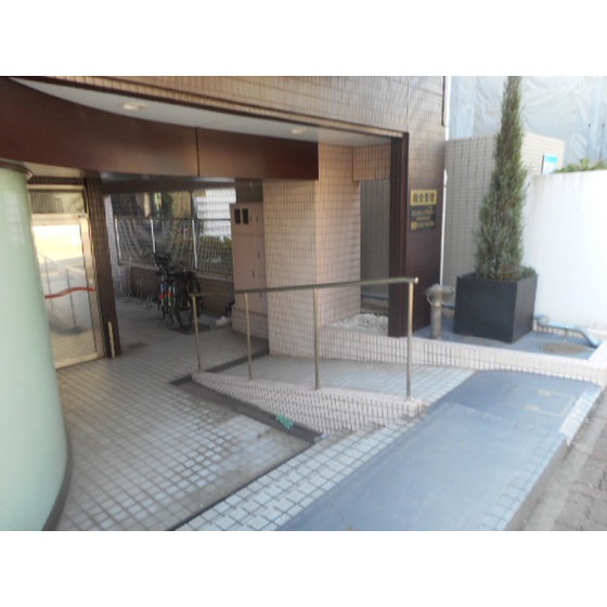 ビジュアルピア 外観