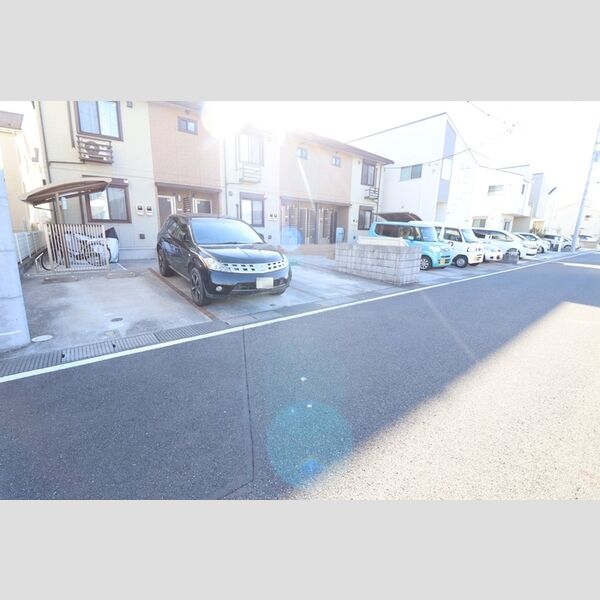 セントラル 駐車場
