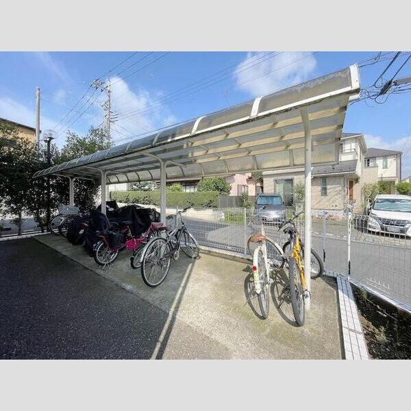 ヴァンベール冨士 駐輪場