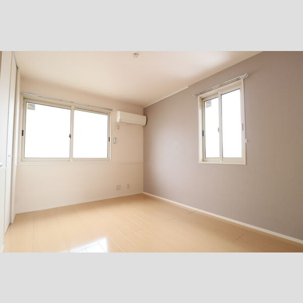 サンガーデン201号室 アクセントクロスです!