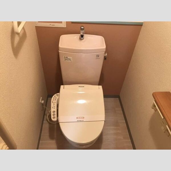 NTマンション107号室 温水洗浄暖房便座