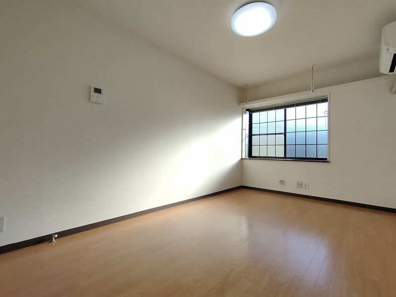 シャンブル綾瀬Ｅ リビング