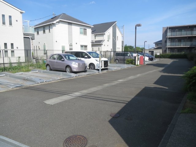 ブールヴァル西原 駐車場　※実際の使用状況とは異なります(現況優先)