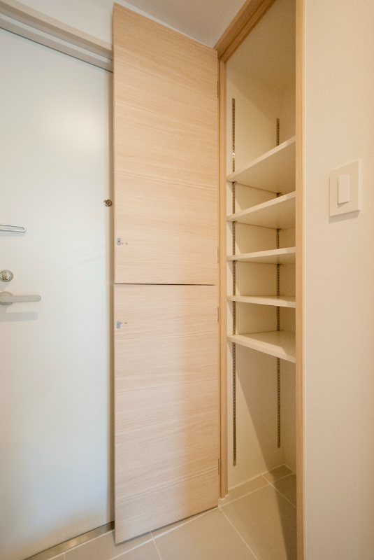 アレーロ大岡山405号室 玄関