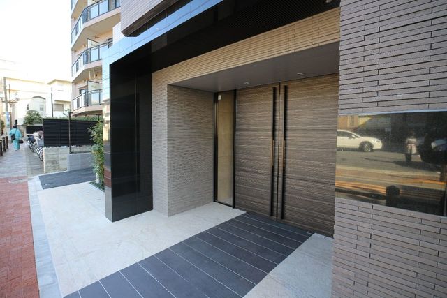 コンシェリア王子飛鳥山206号室 エントランス