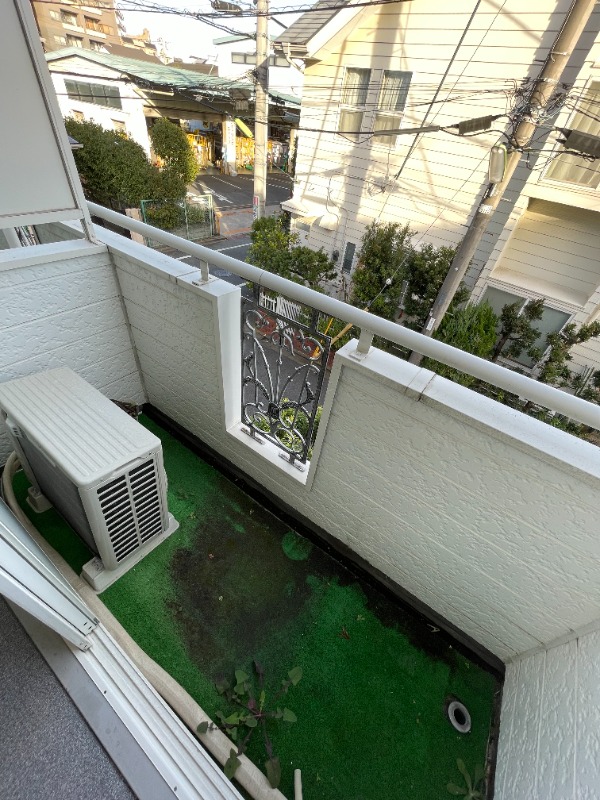 パレス等々力壱番館2階 バルコニー