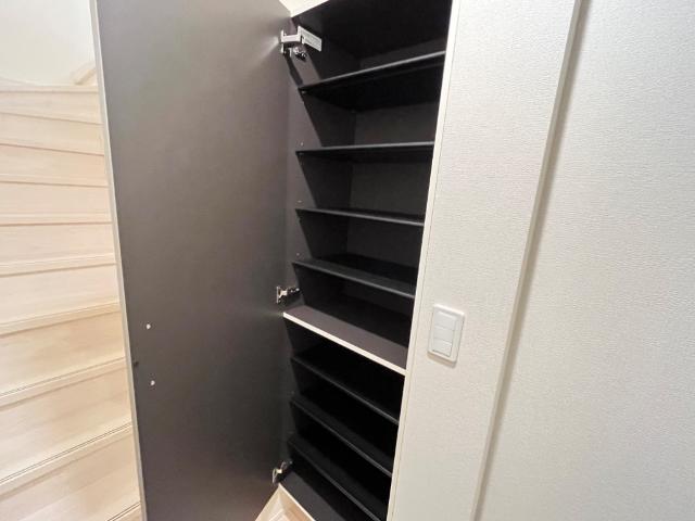 ヴィータ 下駄箱