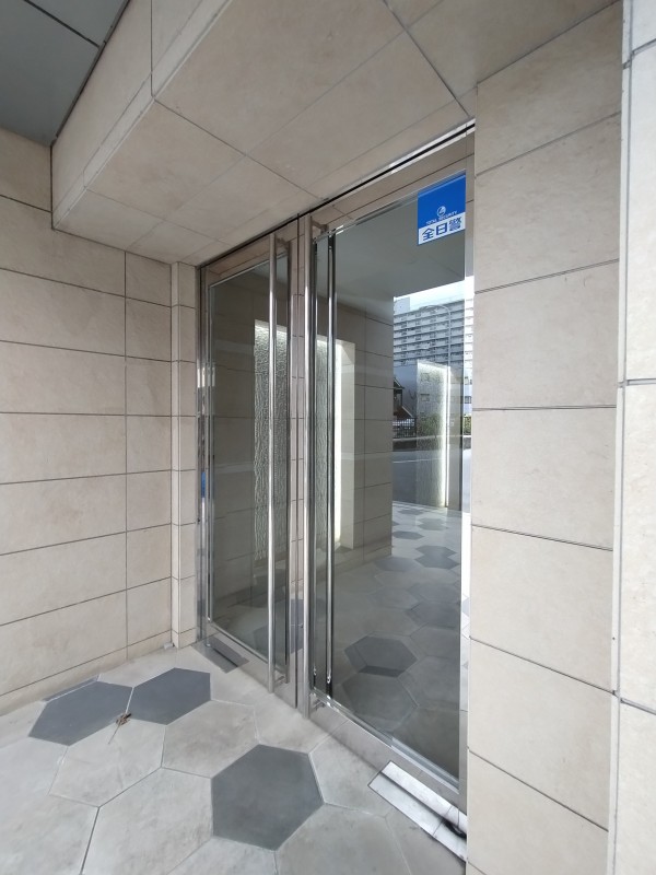 AZEST北赤羽 エントランス