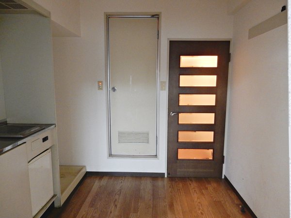 出浦マンション205号室 同建物別部屋の参考画像