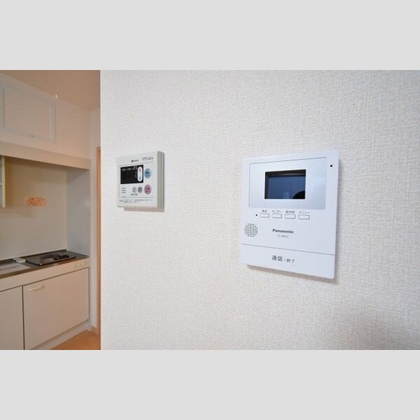 メゾン・U TVモニターホン&給湯