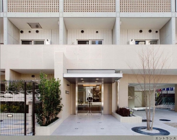 プラウドフラット新宿河田町202号室 エントランス