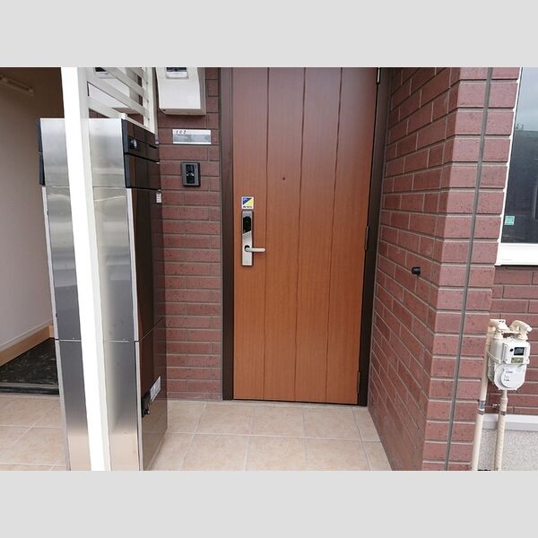 カーサ東豊田 玄関