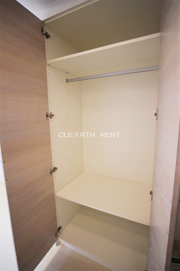 コンシェリア恵比寿 収納クローゼット