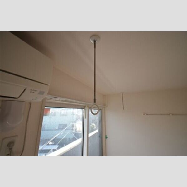 D-room浜町301号室 室内物干し