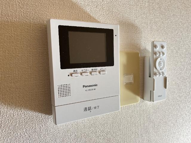 グランドール205号室 カメラ付インターホン
