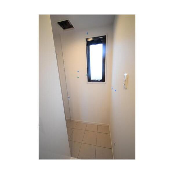 ピアコートTM練馬春日町弐番館301号室 玄関