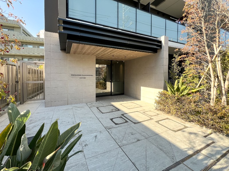 レジディア高田馬場5階 エントランス