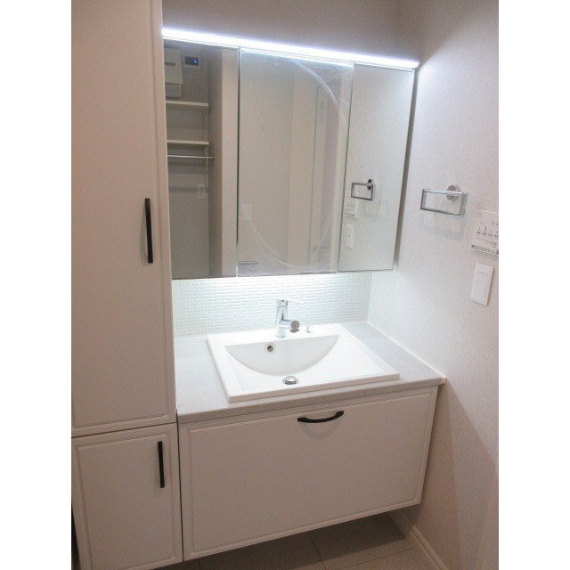 シュシュ中野坂上 内観