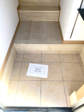 ＬＡＺＵＬＩ中村橋203号室 玄関