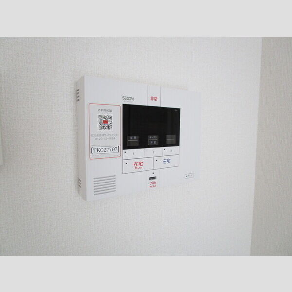 D-assemble SECOMホームセキュリティ標準搭載