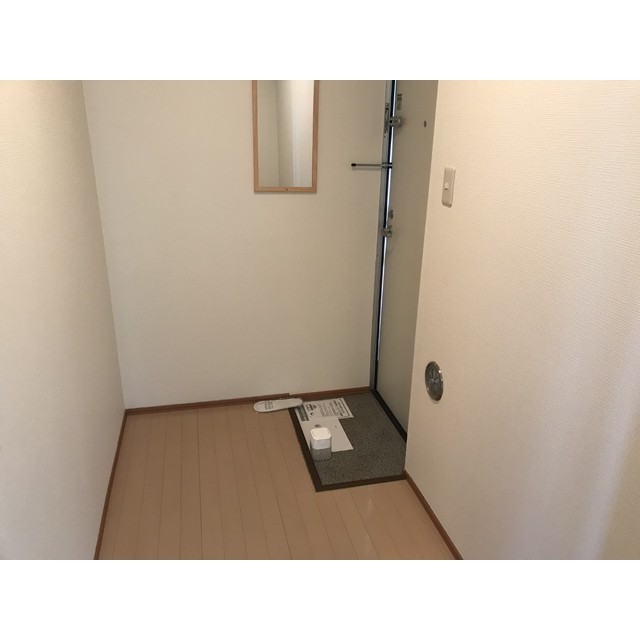 アークサカワ104号室 玄関