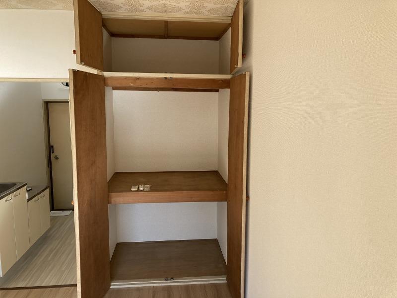 セザールマンション緑山　 収納