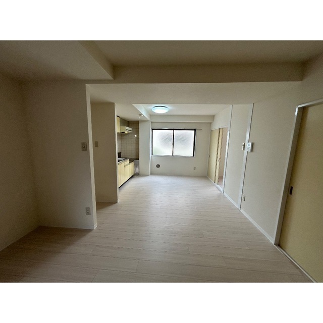 リブレス大宮103号室 内観