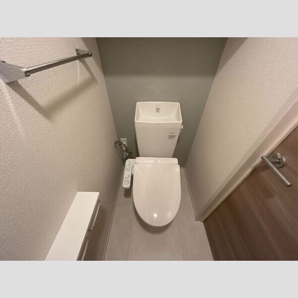 セレスティア西保木間202号室 同建物別部屋の参考画像