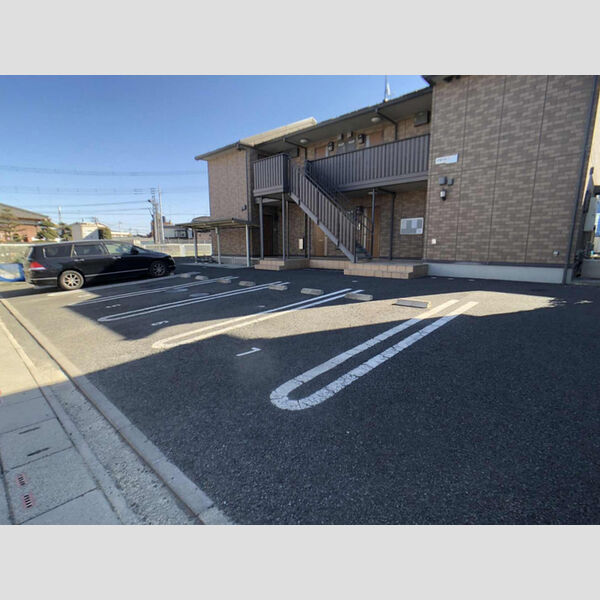 アモーレ　Ⅰ 駐車場