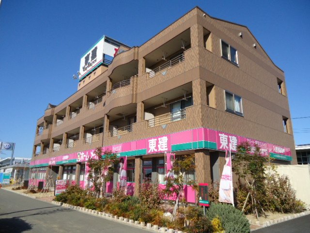 パイン・フィールド　 外観写真（昼）