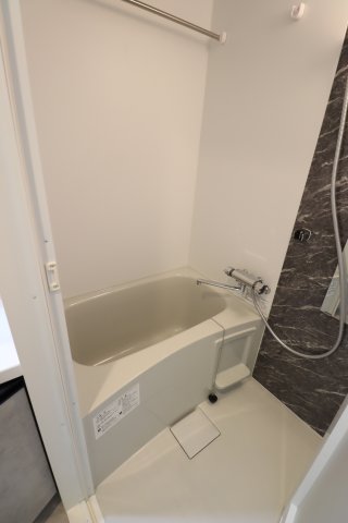 GENOVIA新子安1002号室 お風呂