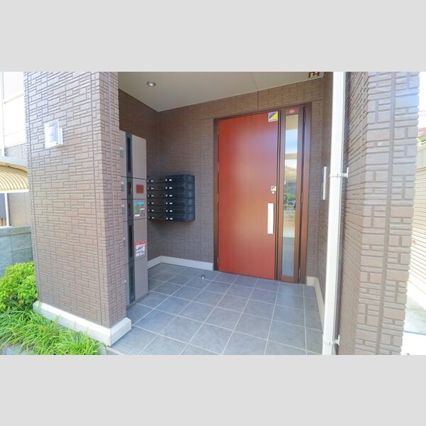 ソレイユ・ドミュール エントランス