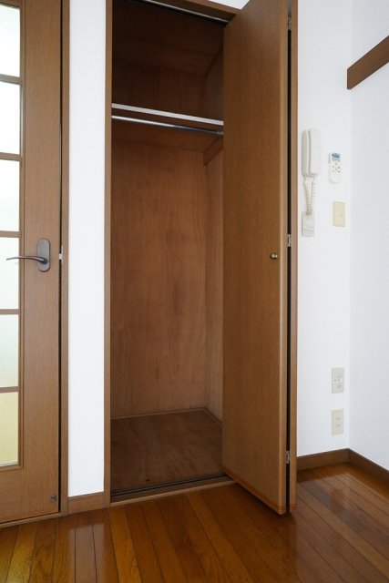 ＯＺ弐番街1階 クローゼット