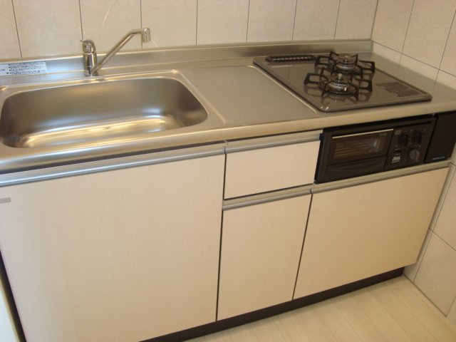 ブランジュ南逆井 キッチン