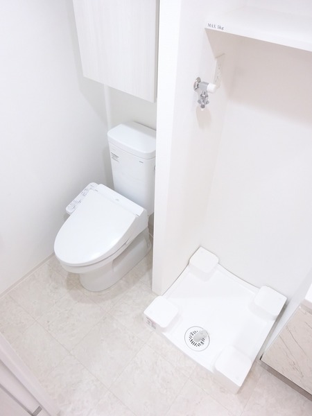 ＧＥＮＯＶＩＡ西横浜1004号室 トイレ